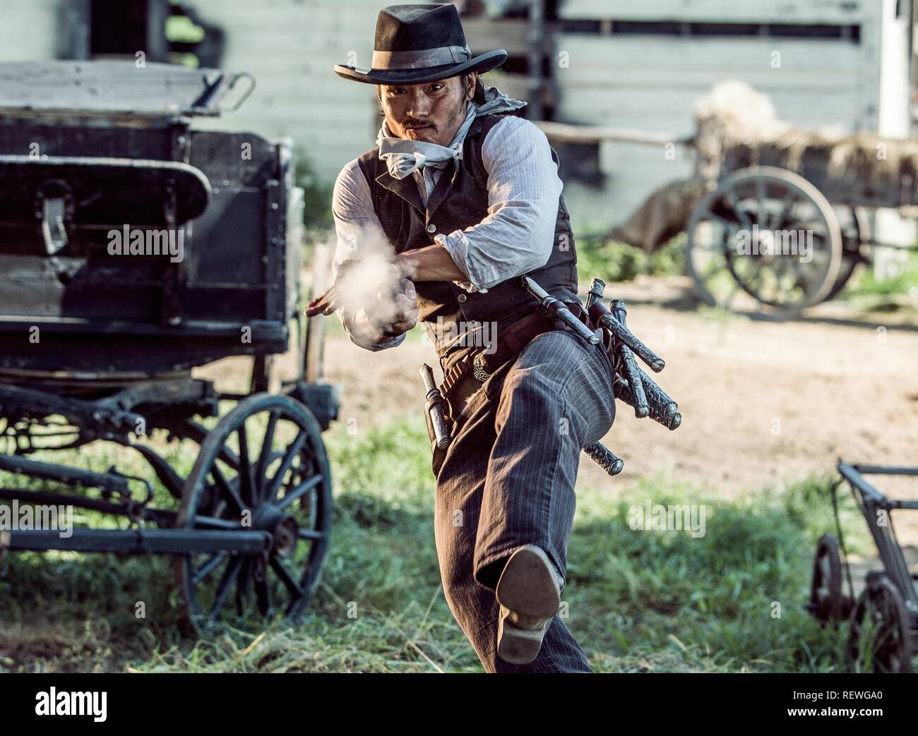 Byung Hun Lee The Magnificent Seven 2016 Stock Photo Alamy