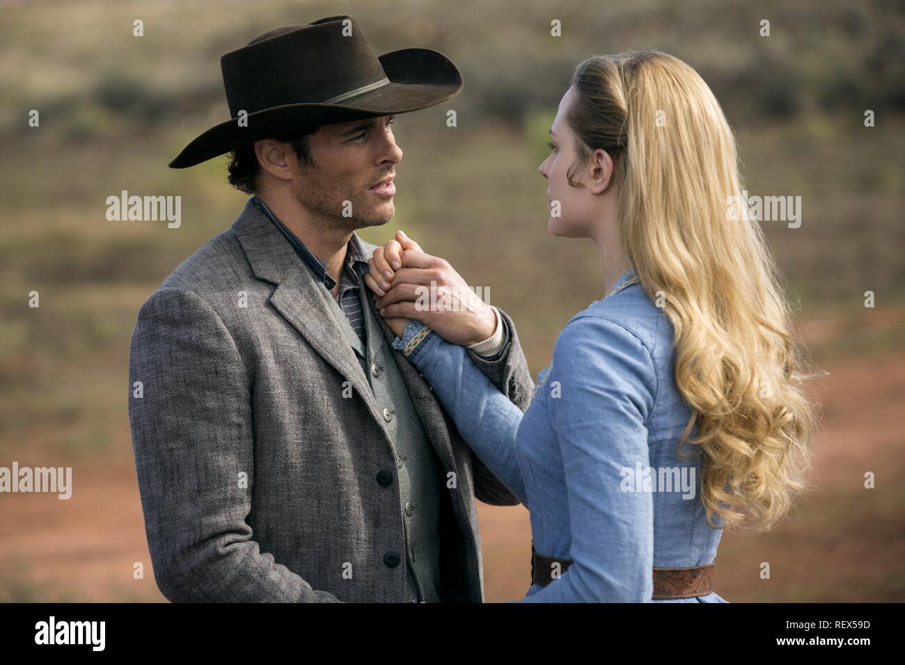 James Marsden Evan Rachel Wood Westworld Season 1 16 Stock Photo Alamy
