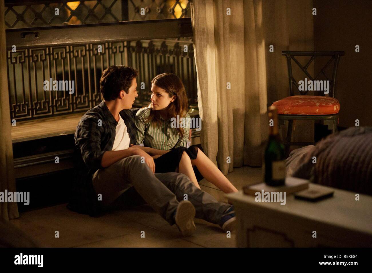 Miles Teller Anna Kendrick Get A Job 2016 Stock Photo Alamy