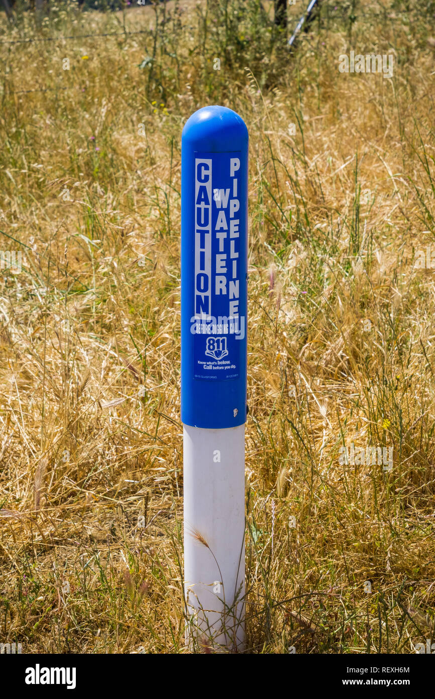 Pipeline marker hires stock photography and images Alamy