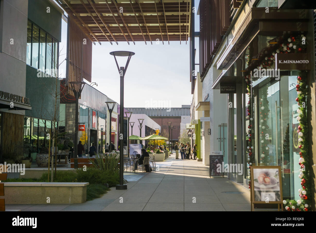 Clear skies at Stanford Shopping Center : r/bayarea