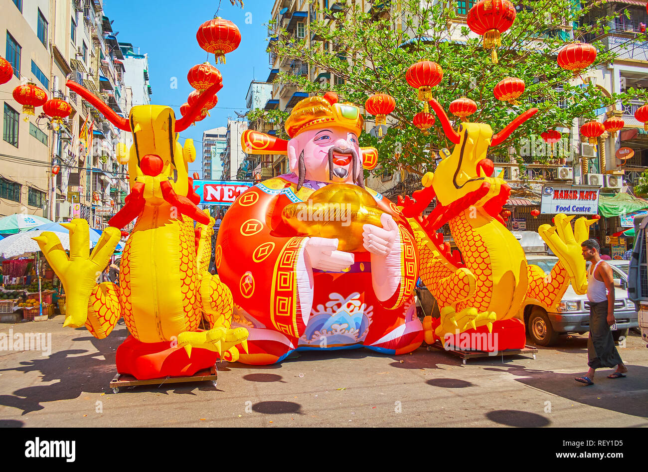 chinese new year inflatable dragon