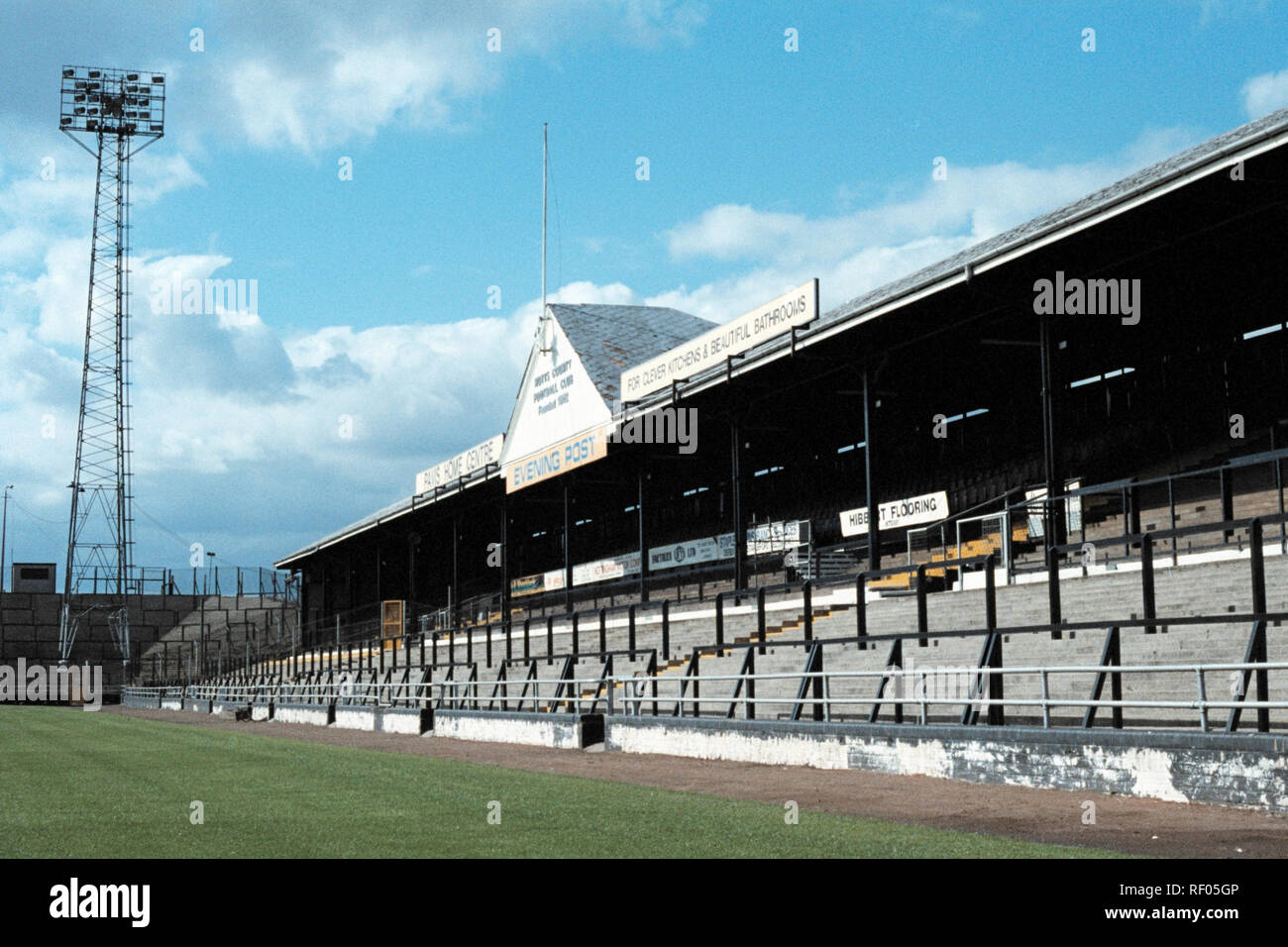 General View Of Notts County Fc Football Ground Meadow Lane Nottingham Pictured On 18th July 1991 Stock Photo Alamy