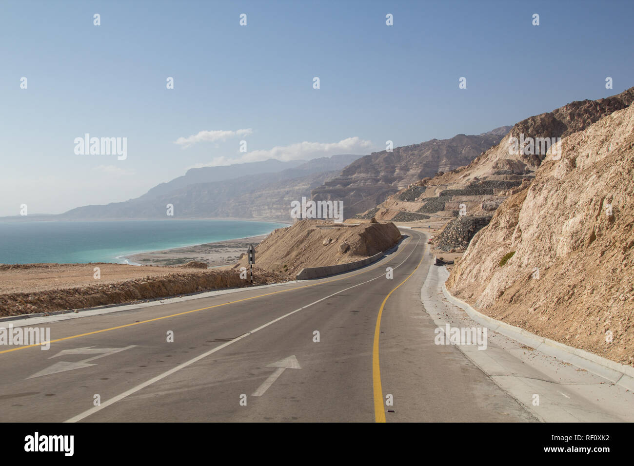 Oman Roadtrip: Highway through the eastern part of the Dhofar mountains Stock Photo
