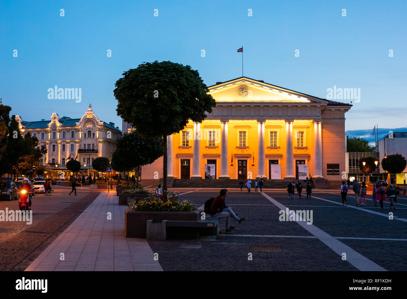 Town Hall Square in Old Town at night of Vilnius, Lithuania, Baltic ...