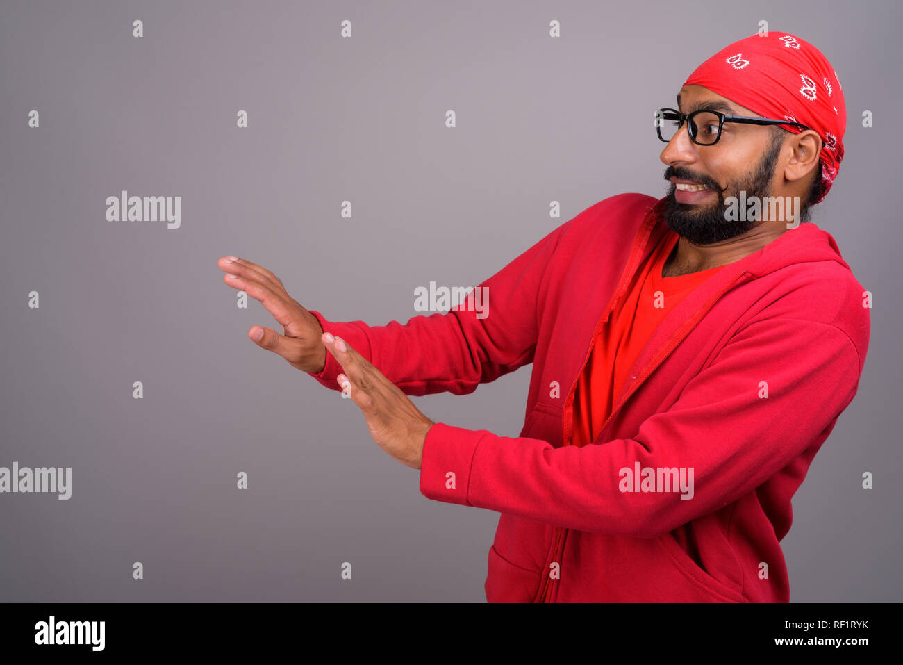 Indian man showing stop and rejection with his hands Stock Photo - Alamy