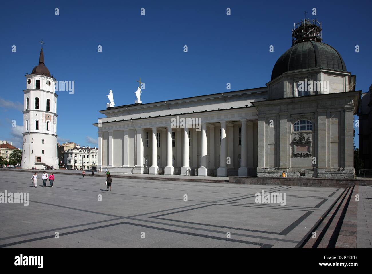 St. Stanislaus Cathedral with detached bell tower, Varpine, Cathedral Square, Vilnius, Lithuania, Baltic States Stock Photo