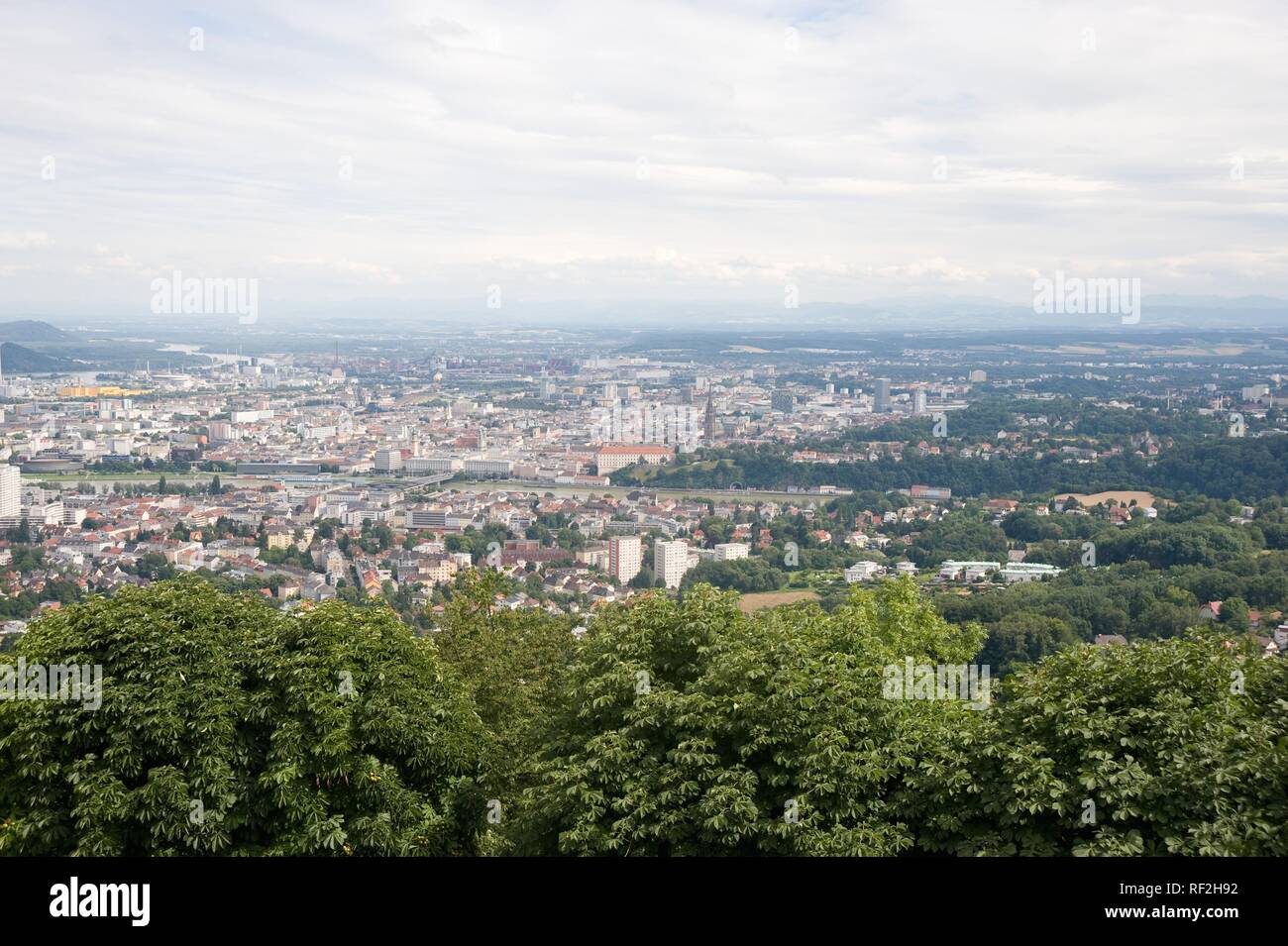 Österreich, Linz, Stadtpanorama - Austria, Linz, Panorama Stock Photo ...