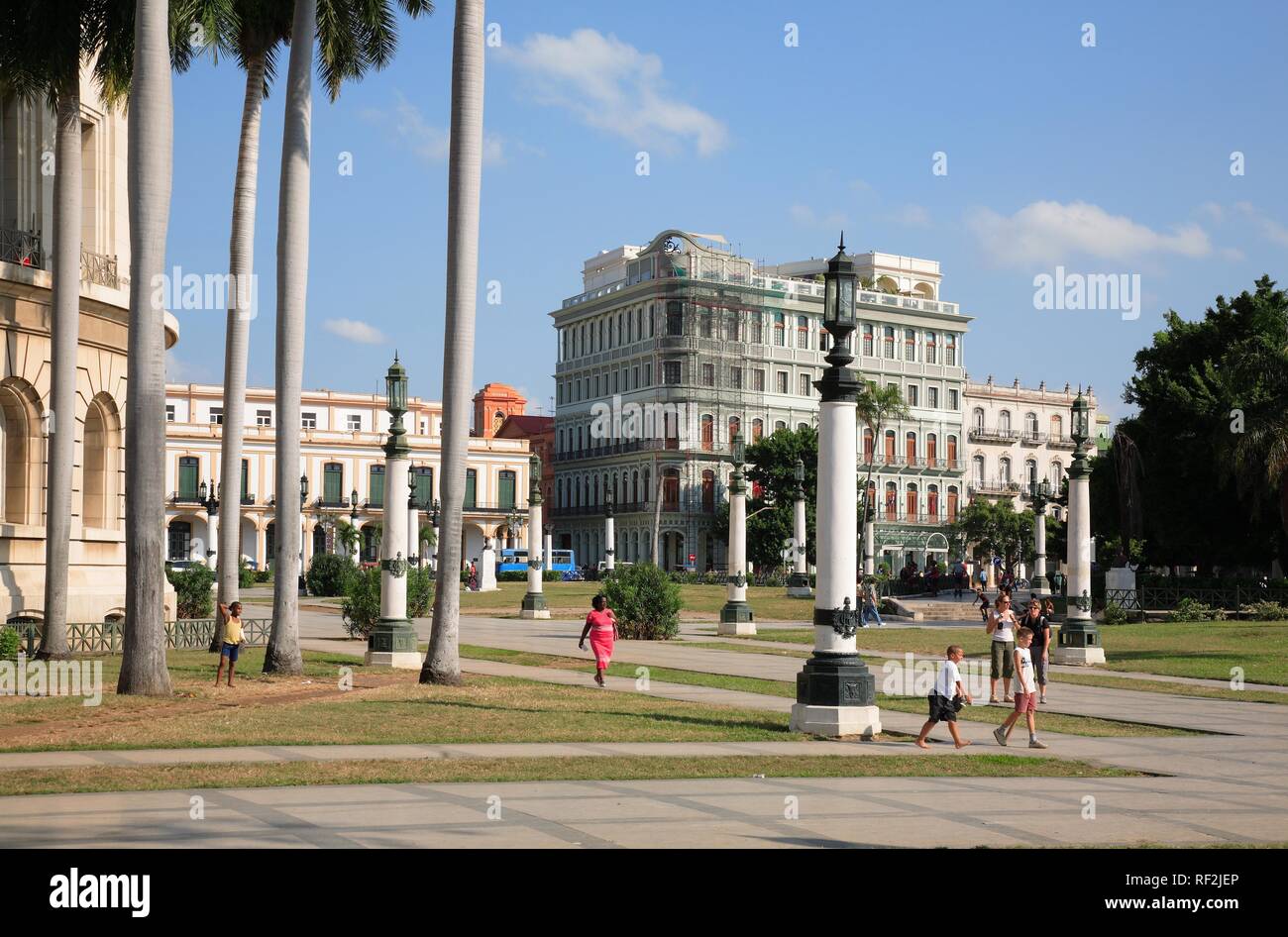 Parque Central, Paseo de Marti Bouldevard, El Capitolio square, Havana, Cuba, Caribbean Stock Photo