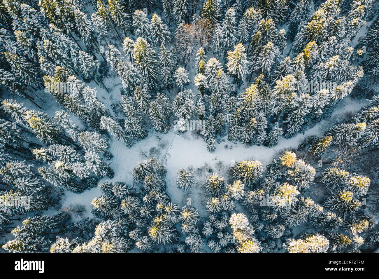 Hazardous road conditions heavy hi-res stock photography and images - Alamy