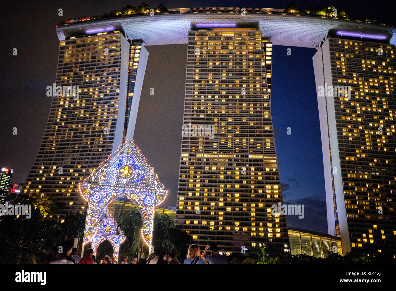 Marina bay sands hotel night view hi-res stock photography and images ...