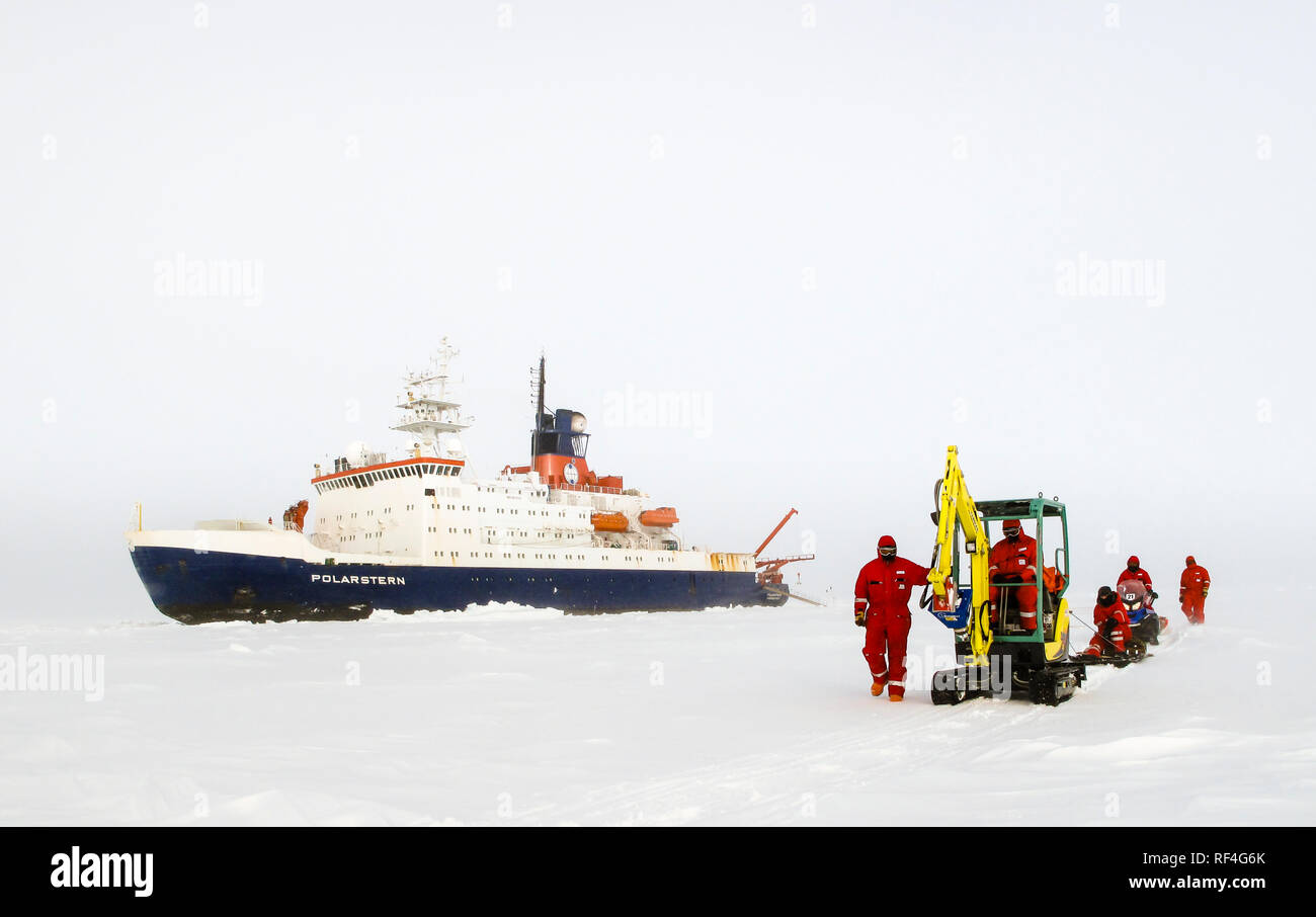 Weddell Sea, Antarctica – September 18, 2013: A scientist from the research icebreaker Polarstern are travelling with vessels need to setup an ice cam Stock Photo