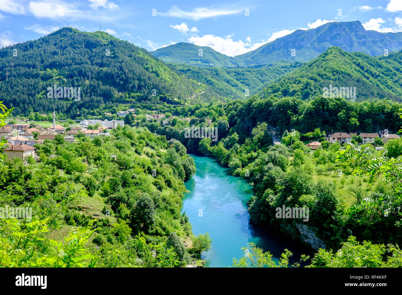 Bosnia and herzegovina mountains hi-res stock photography and images ...
