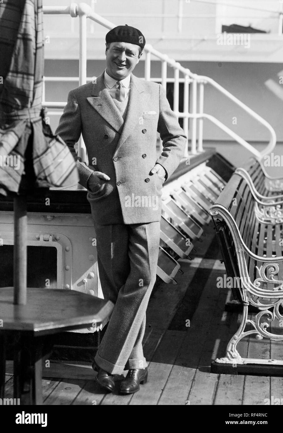 edmund lowe on liner conte grande, 1930 Stock Photo