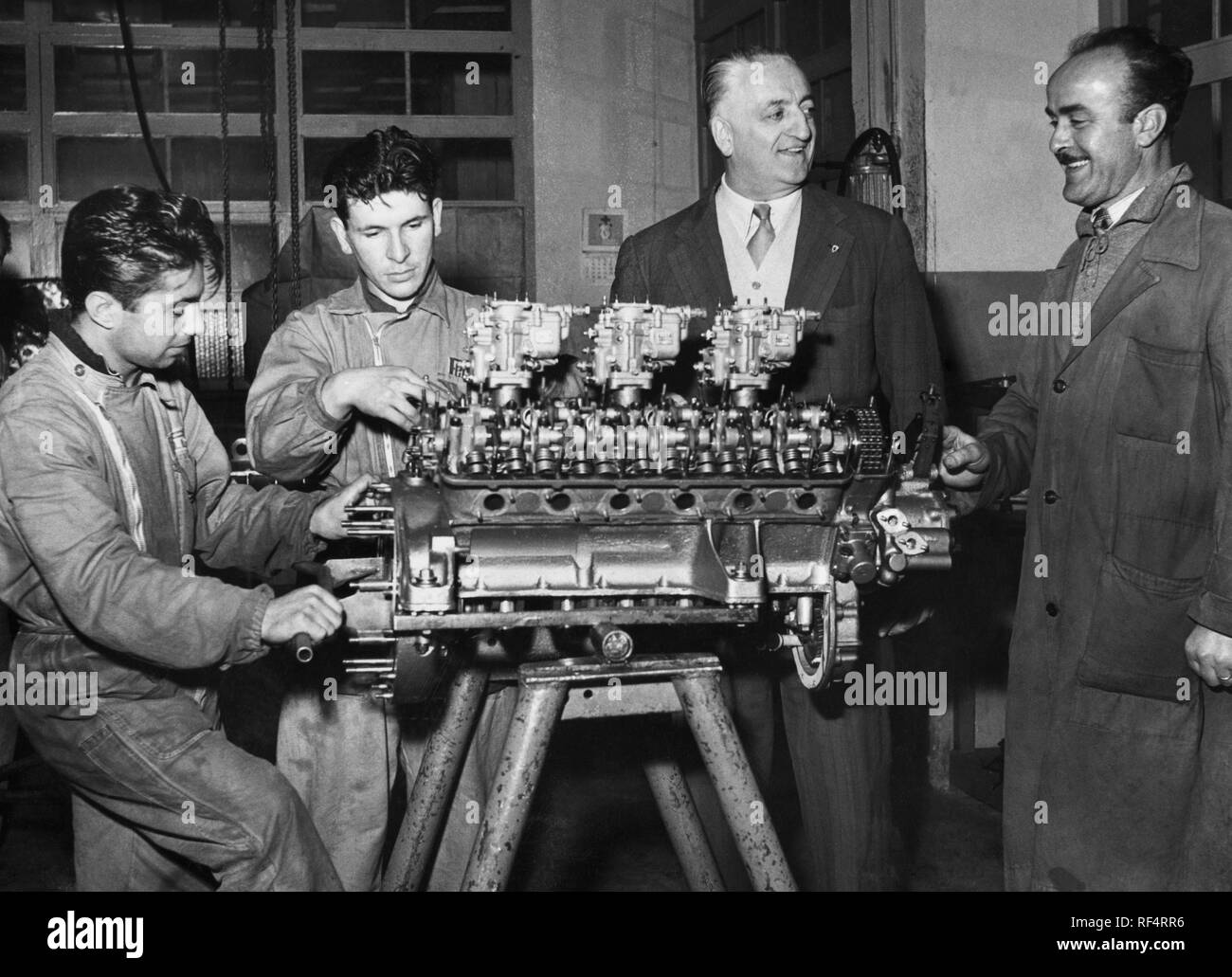 enzo anselmo ferrari, workshop, mantova, 1955 Stock Photo