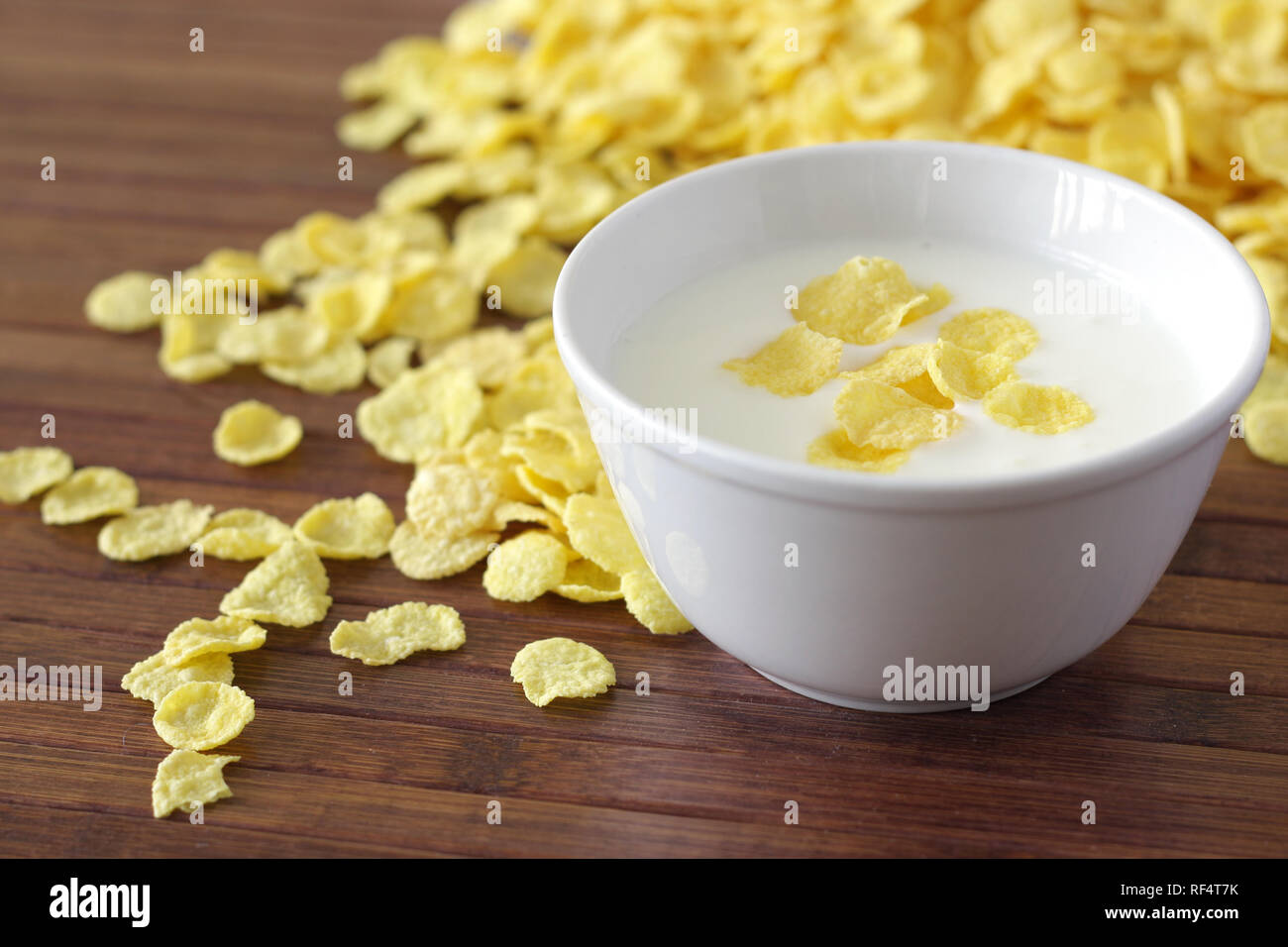 Healthy meal with corn flakes and yoghurt Stock Photo Alamy