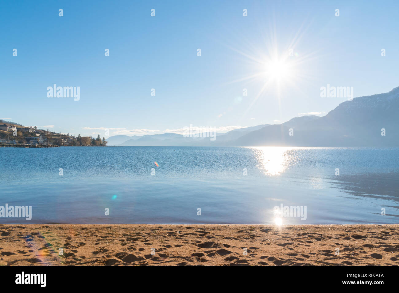 Bright afternoon sunshine hi-res stock photography and images - Alamy