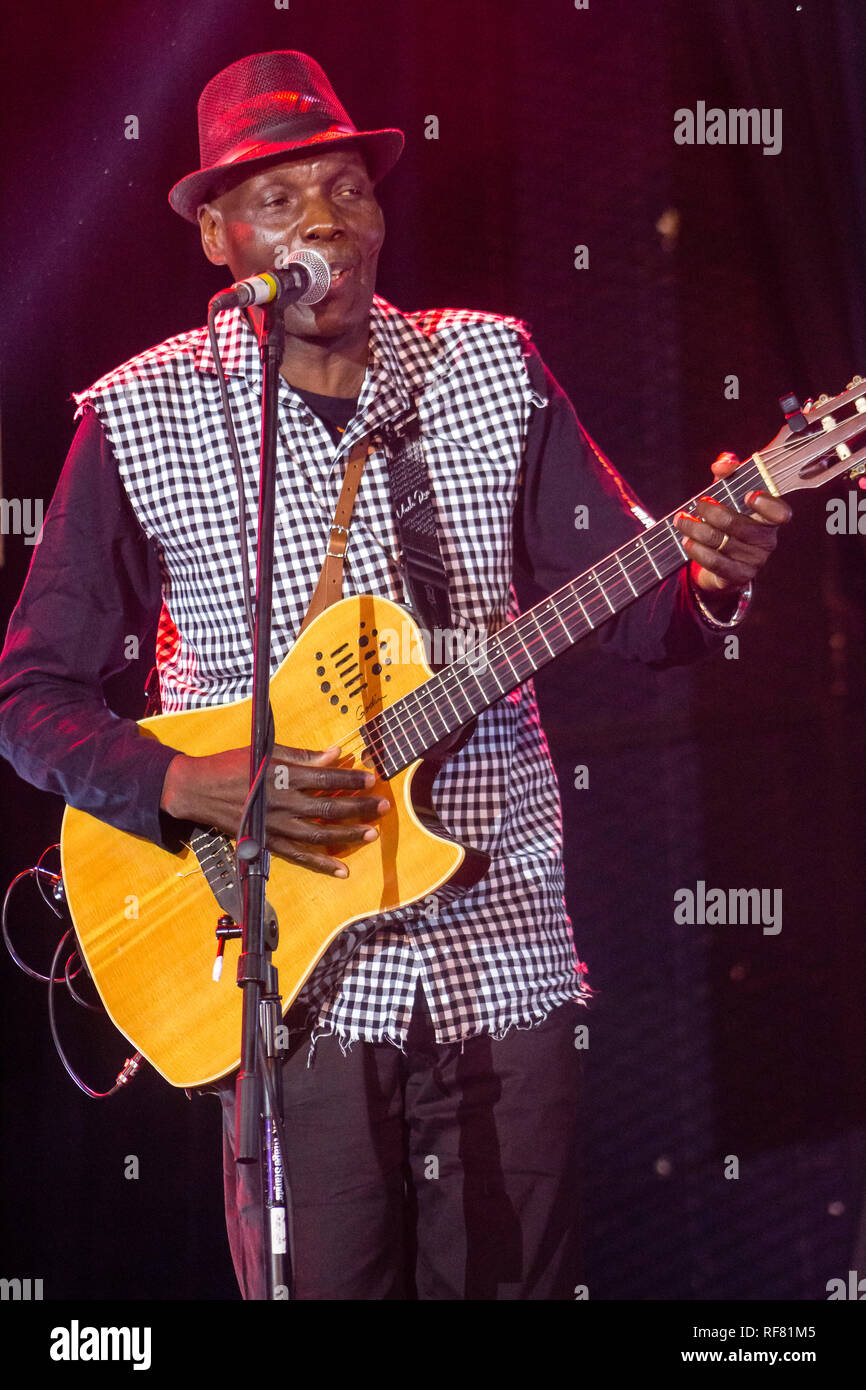 Oliver Mtukudzi was a Zimbabwean musician and human rights activist and UNICEF Goodwill Ambassador for Southern Africa. Sep 22, 1952 - Jan 23, 2019 Stock Photo