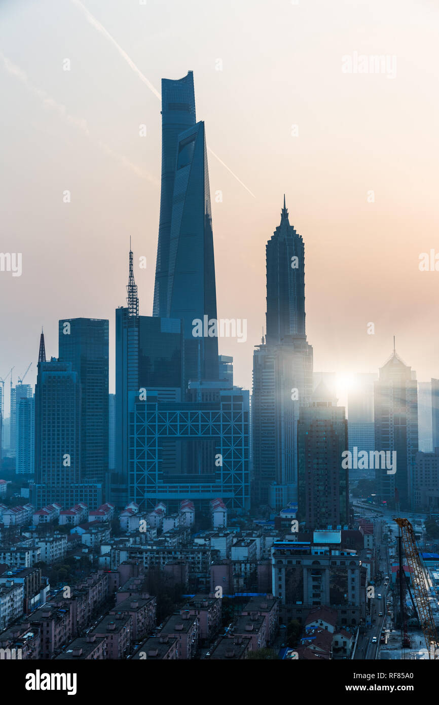 High apartment buildings shanghai hi-res stock photography and images ...