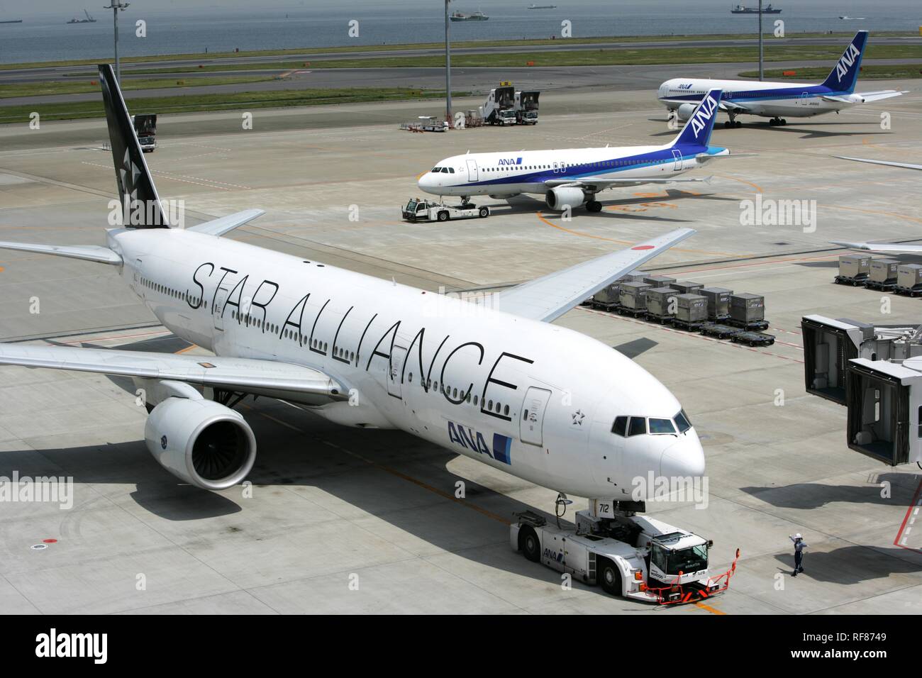 Haneda airport domestic hires stock photography and images Alamy