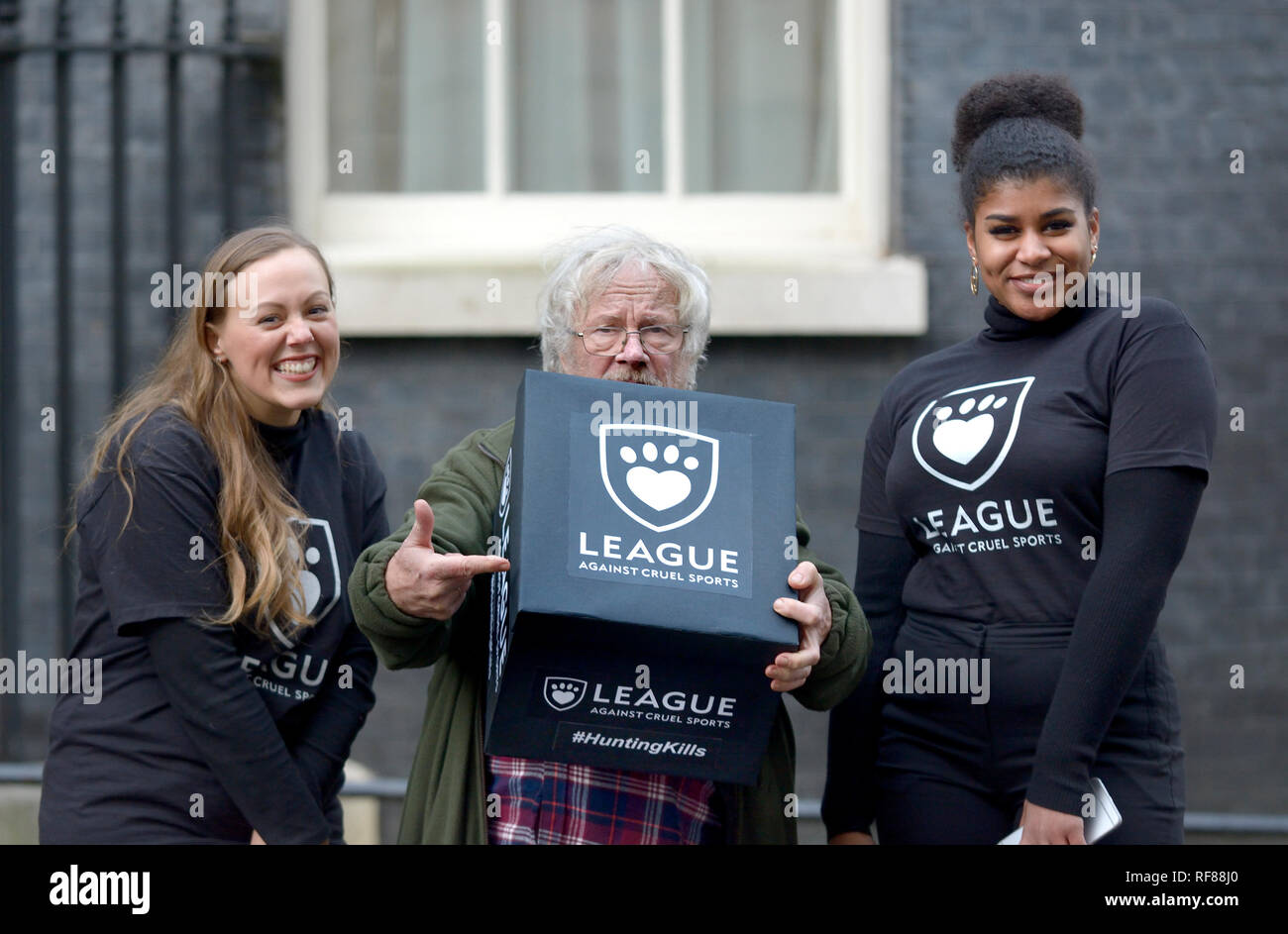 Bill Oddie and members of the League Against Cruel Sports delivering a petition to 10 Downing Street, 19th December 2018 Stock Photo