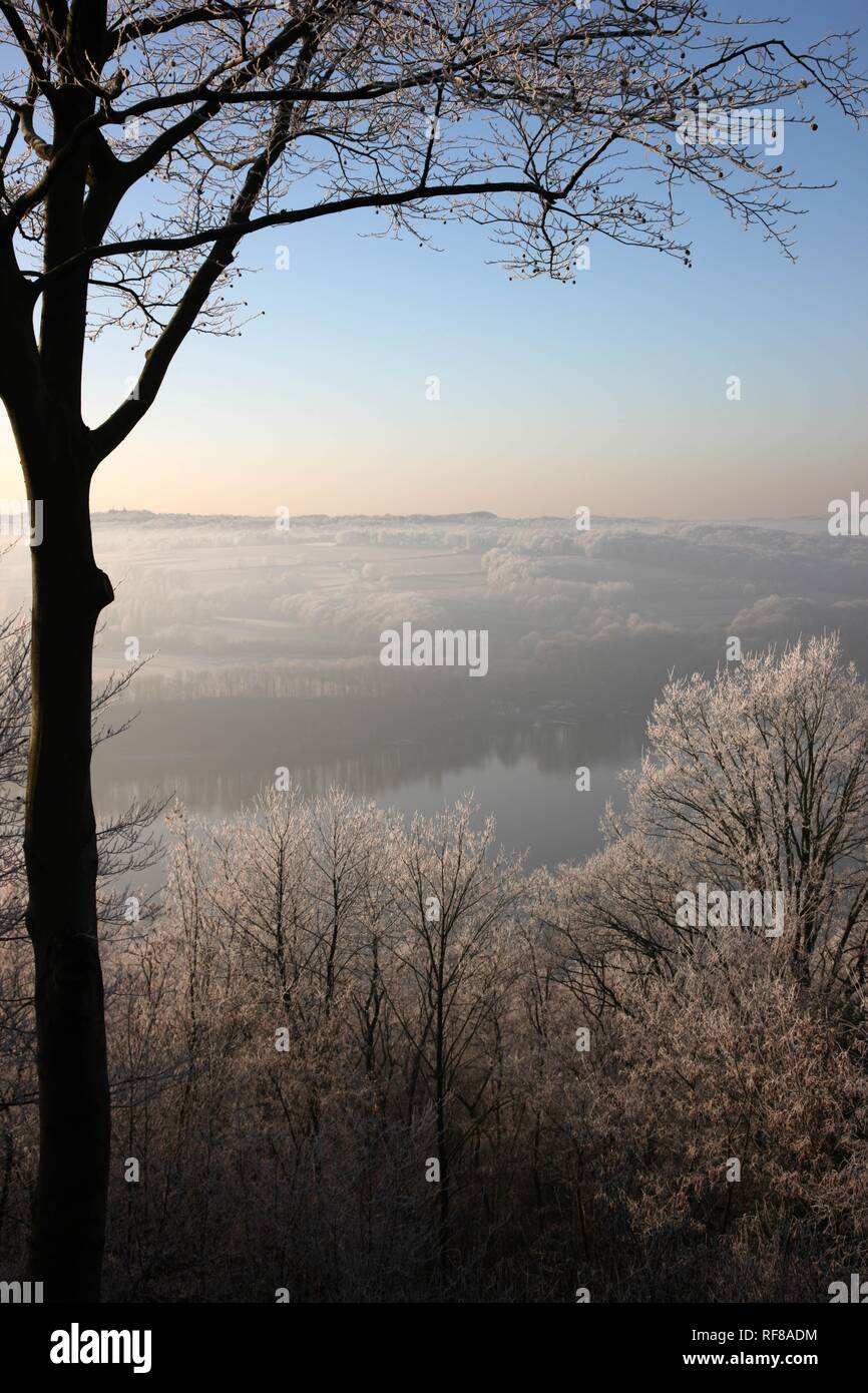 Frost-covered winter landscape and Lake Baldeney in Essen, North Rhine-Westphalia Stock Photo