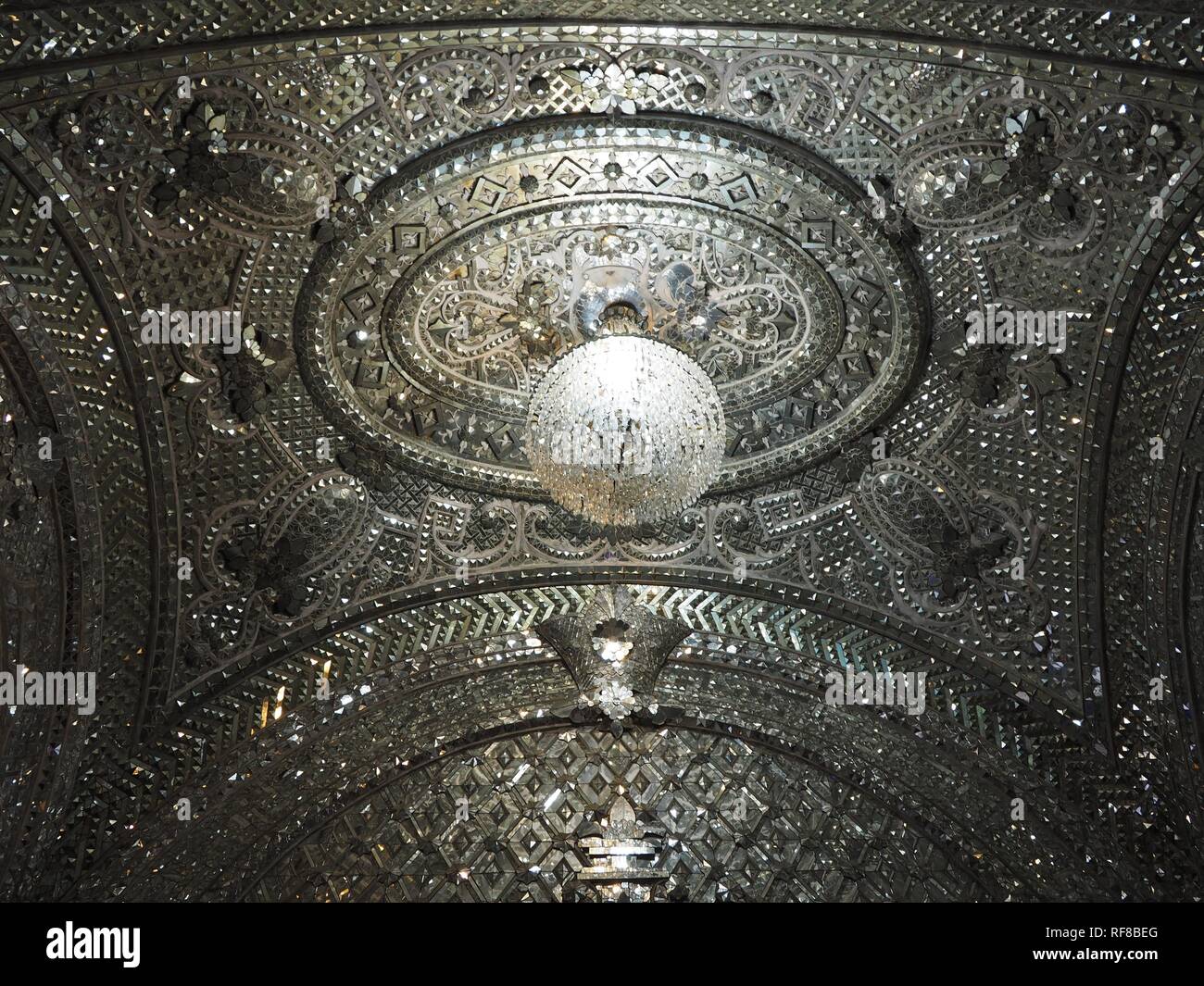 Chandelier at palace hires stock photography and images Alamy
