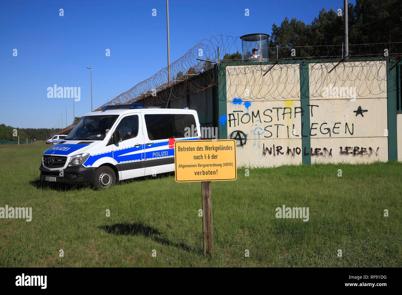 Anti-nuclear protest at the nuclear interim storage facility in Gorleben, Wendland, Lower Saxony, Germany, Europe Stock Photo