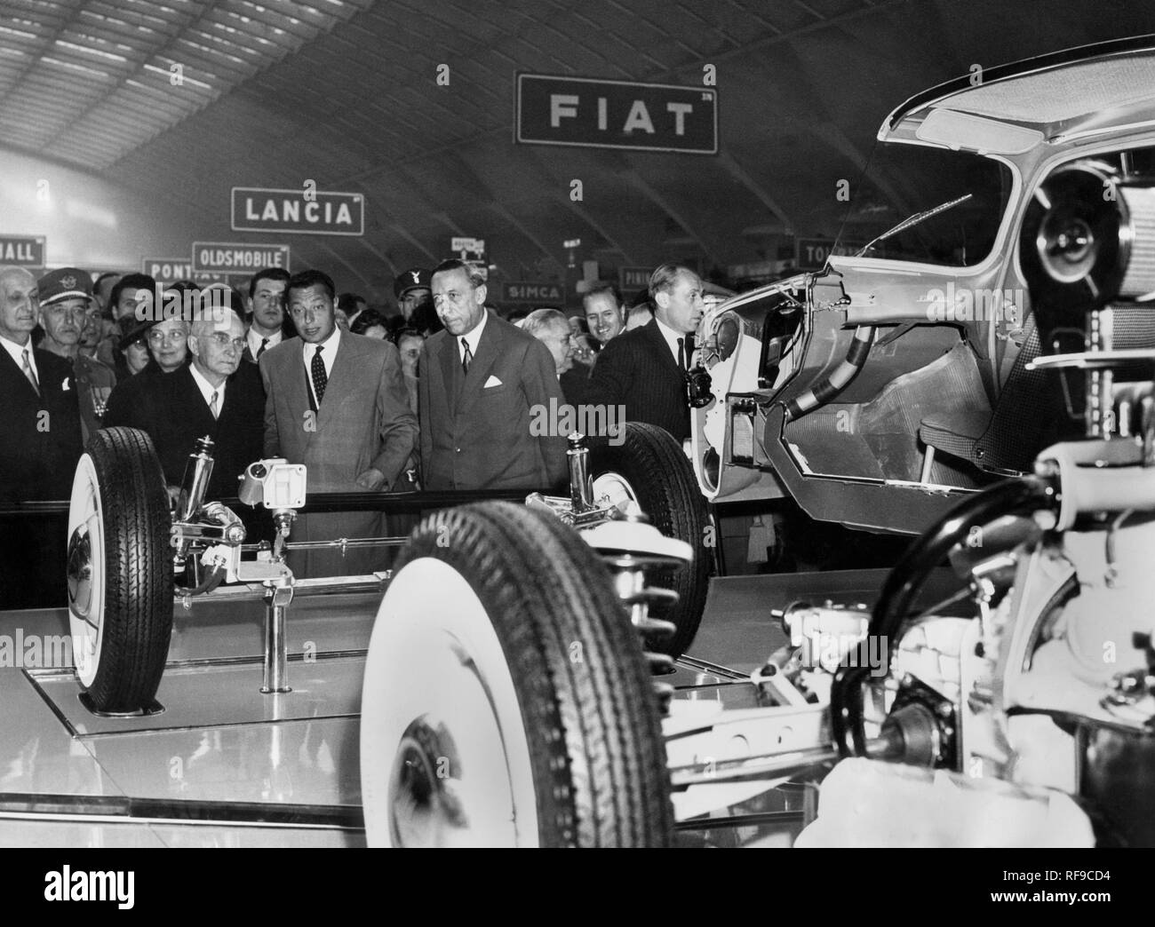 motor show, luigi einaudi and gianni agnelli, turin, piedmont, italy 1955 Stock Photo