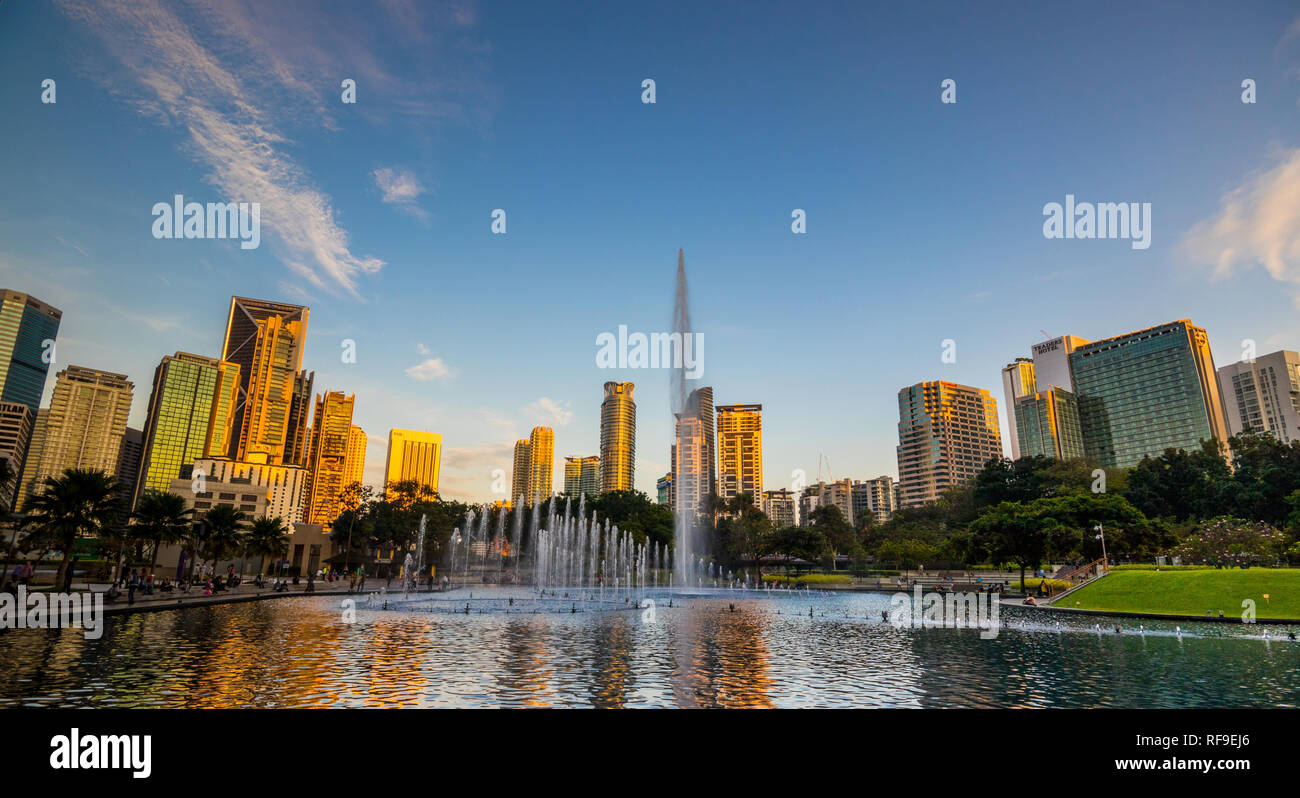 Lake Symphony outside Suria Mall at the Petronas Towers, Kuala Lumpur City Centre (KLCC), Malaysia Stock Photo