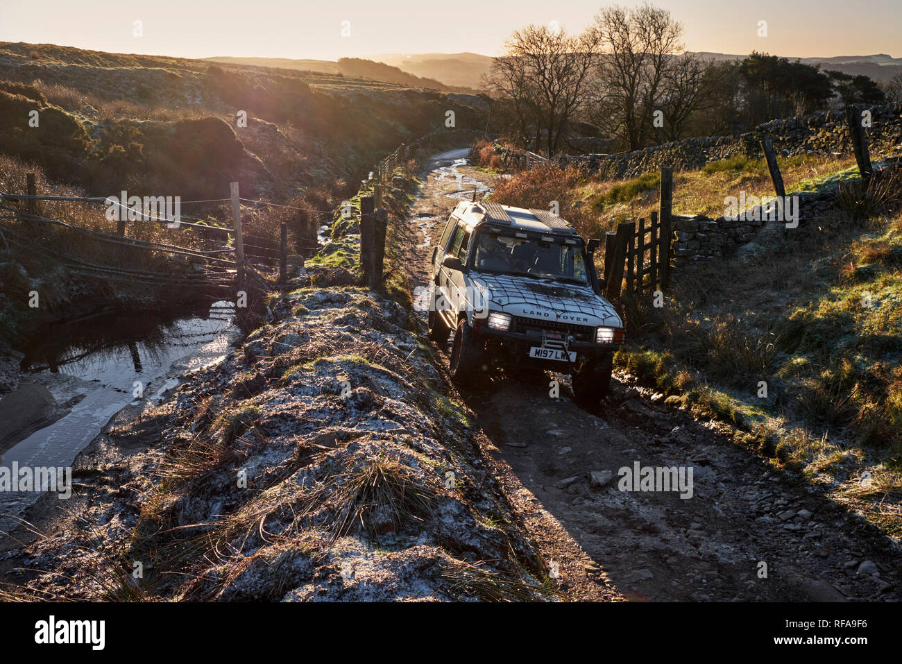 Land Rover on a Green Lane north of Buxton. Peak District National Park, Derbyshire, England. Stock Photo
