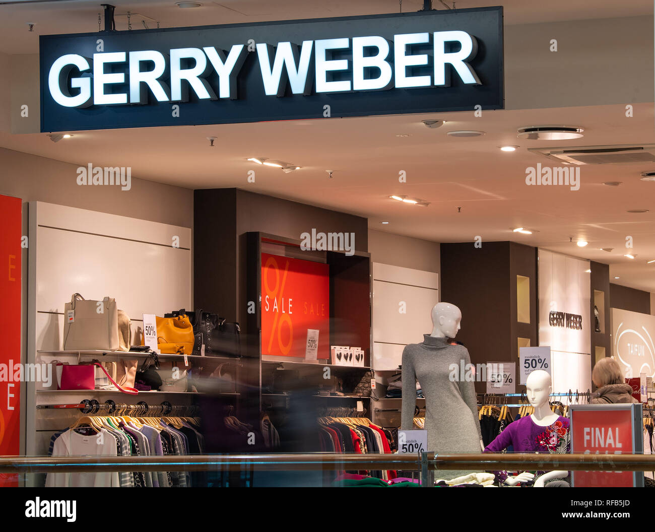 Dresden, Germany. 25th Jan, 2019. The Gerry Weber fashion company logo is  placed above the entrance to the shop in a shopping centre. Fashion  manufacturer Gerry Weber is insolvent. Credit: Monika  Skolimowska/dpa-Zentralbild/dpa/Alamy