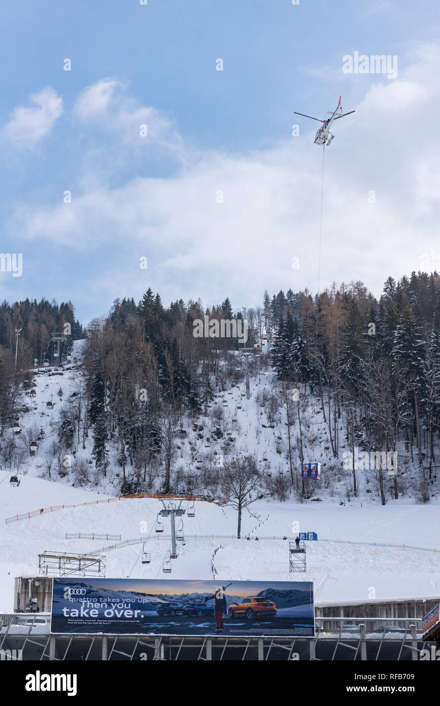 Schladming, Styria, Austria. 25th Jan, 2019. Construction works and helicopter transport on Planai Stadium before The Nightrace in Schladming, Men's World Cup Night Slalom 29.01.2019 - 22nd Night Slalom on the Planai Credit: Tomasz Koryl/Alamy Live News Stock Photo