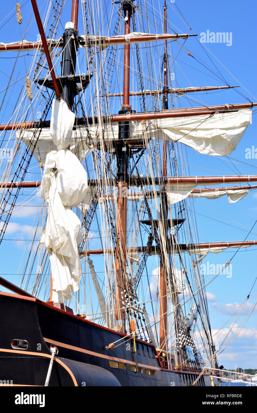 Yardarm hires stock photography and images Alamy