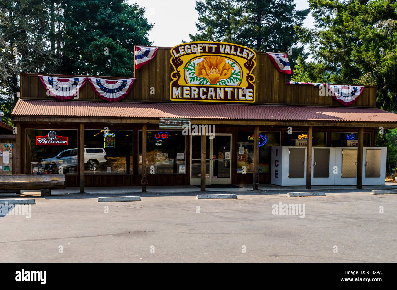 Roadside grocery store hires stock photography and images Alamy