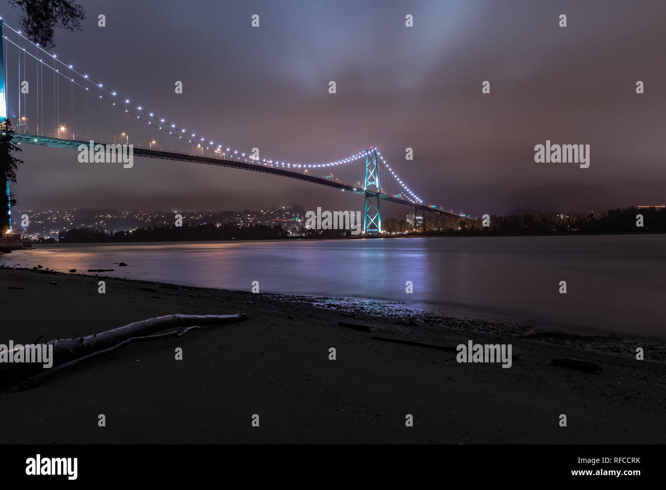 Lions Gate Bridge Stock Photo Alamy