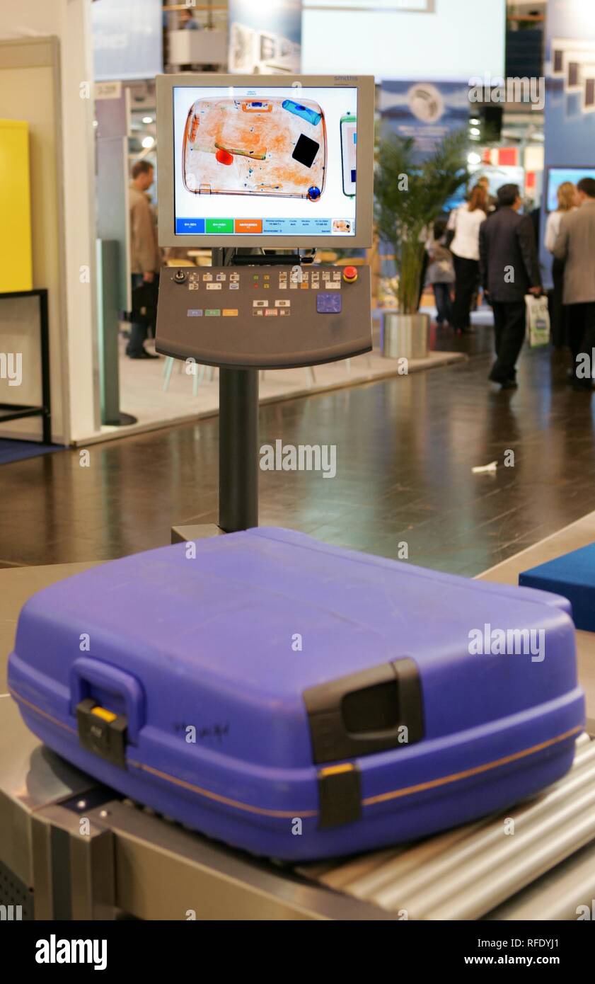 Stand of the company Smith Heimann, systems for baggage screening at