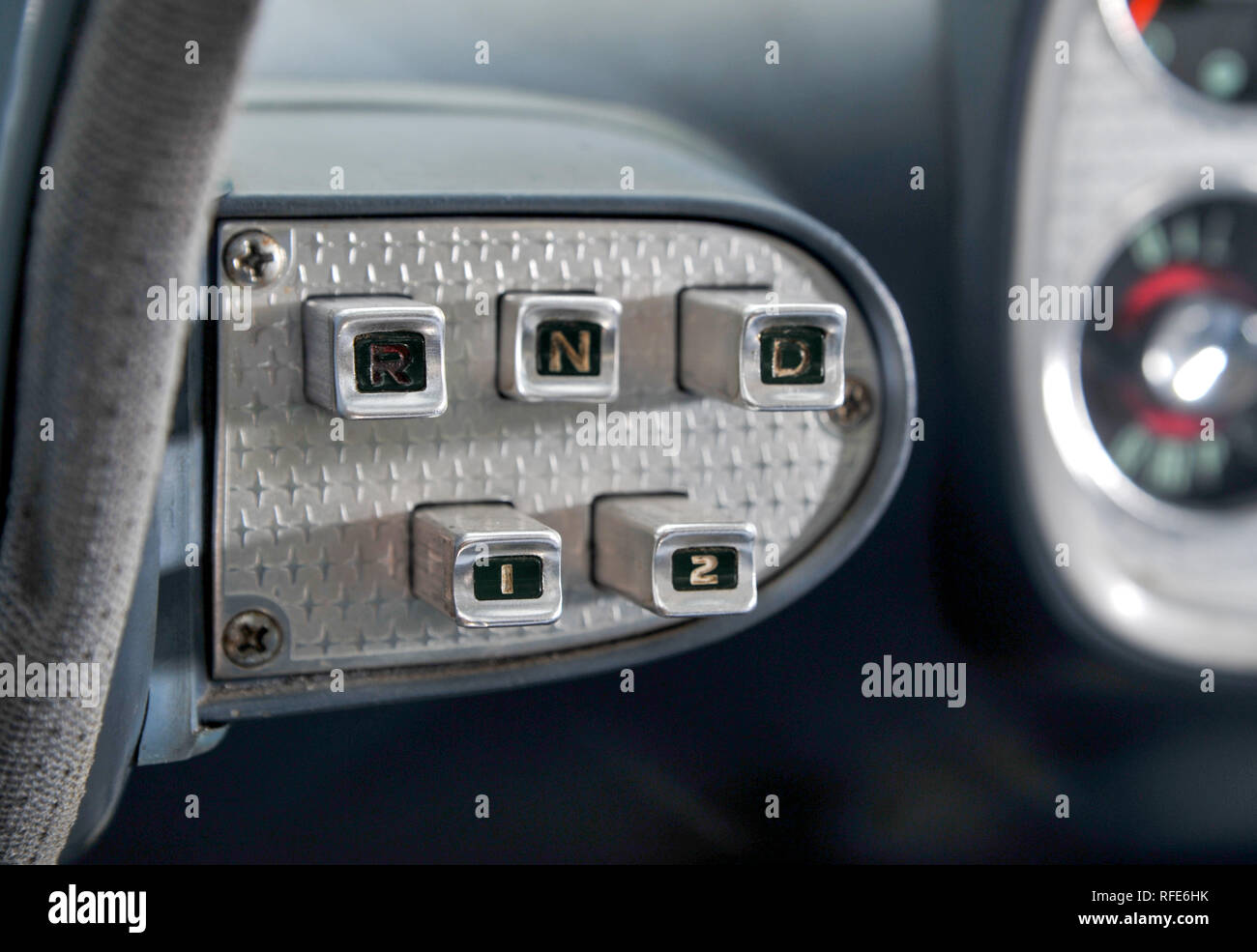 Gear selector hires stock photography and images Alamy