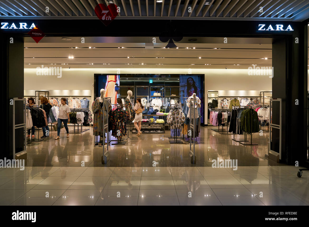 SEOUL, SOUTH KOREA - CIRCA MAY, 2017: a Zara store in Seoul. Zara is a  Spanish clothing and accessories retailer Stock Photo - Alamy