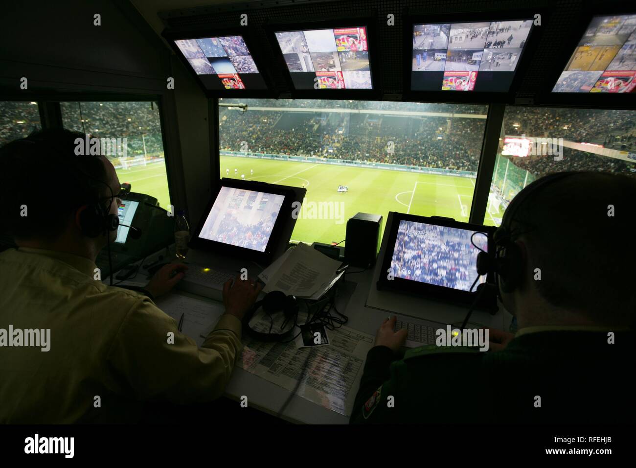 DEU, Germany, Dortmund, 22.03.2006: Police operations, control room, at the  football game Germany-USA. | Stock Photo - Alamy