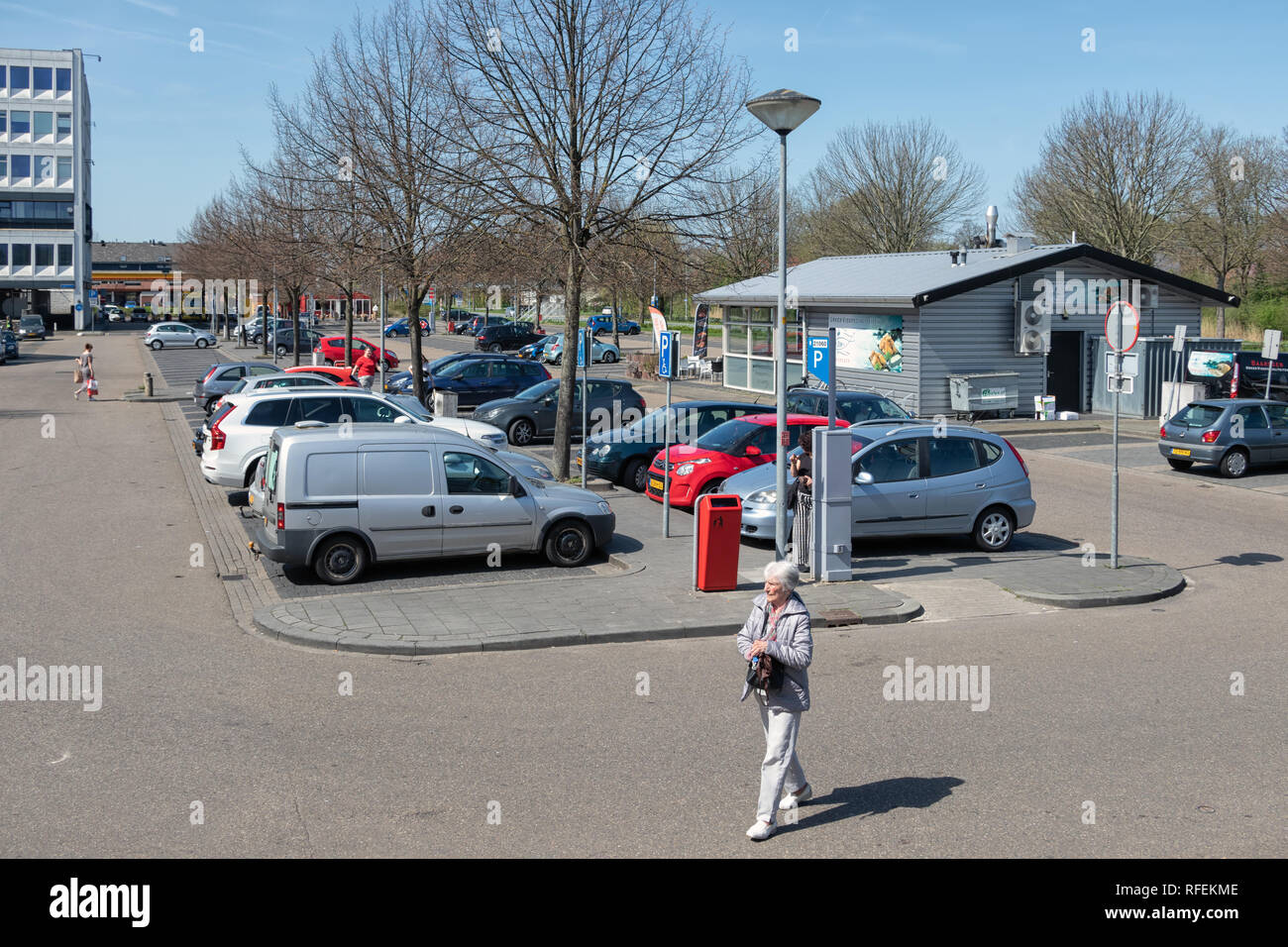 Car parking area in office hi-res stock photography and images - Alamy