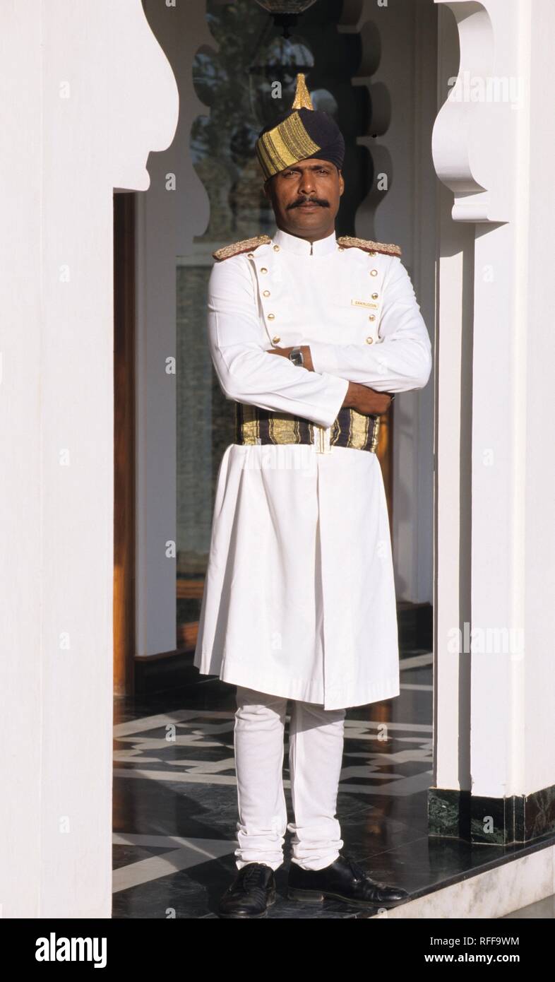 Oberoi Hotel The Trident, doorman, Udaipur, Rajasthan, India Stock Photo