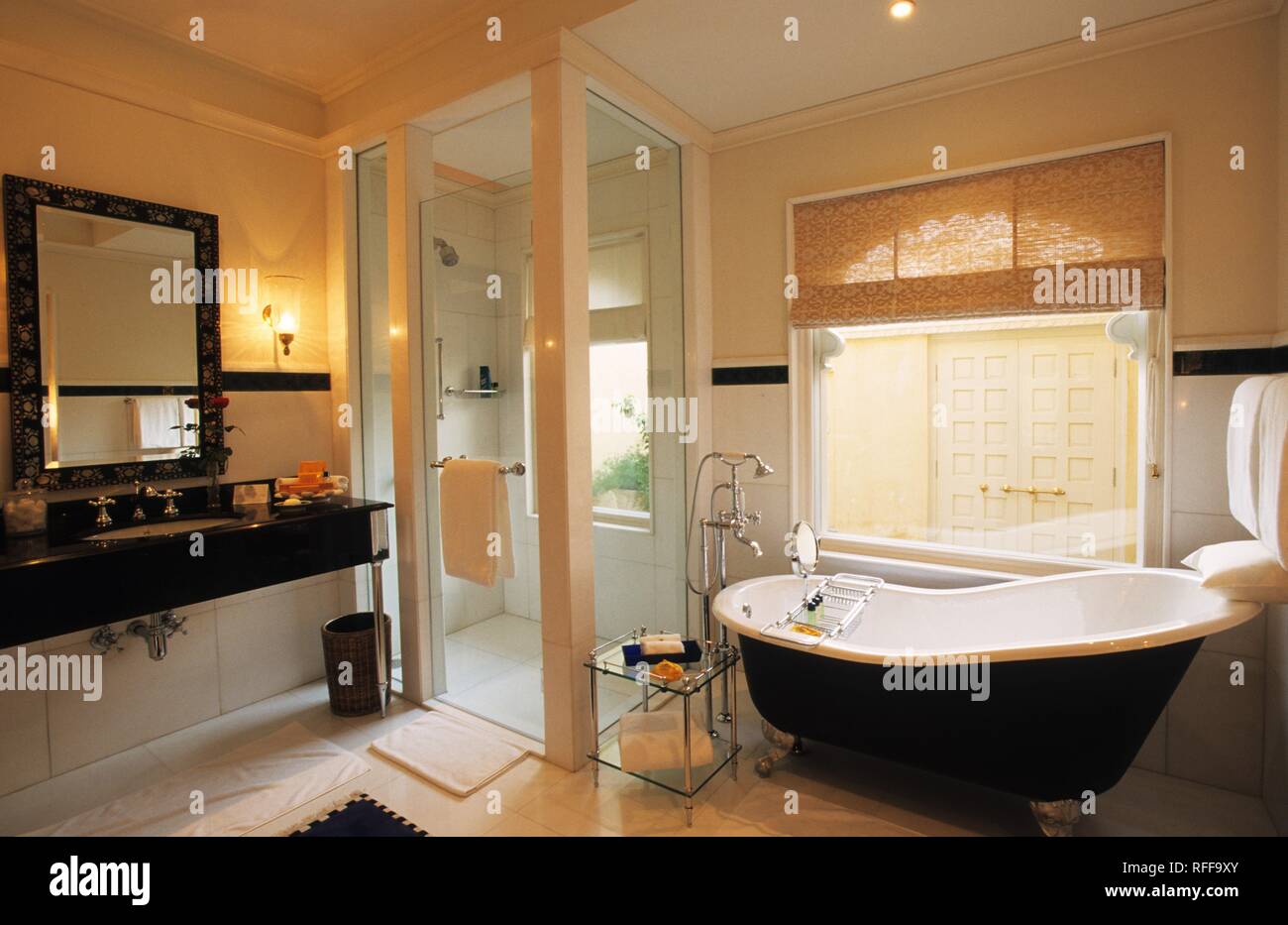 IND; India, Udaipur : Luxury Hotel resort of the Oberoi group ...