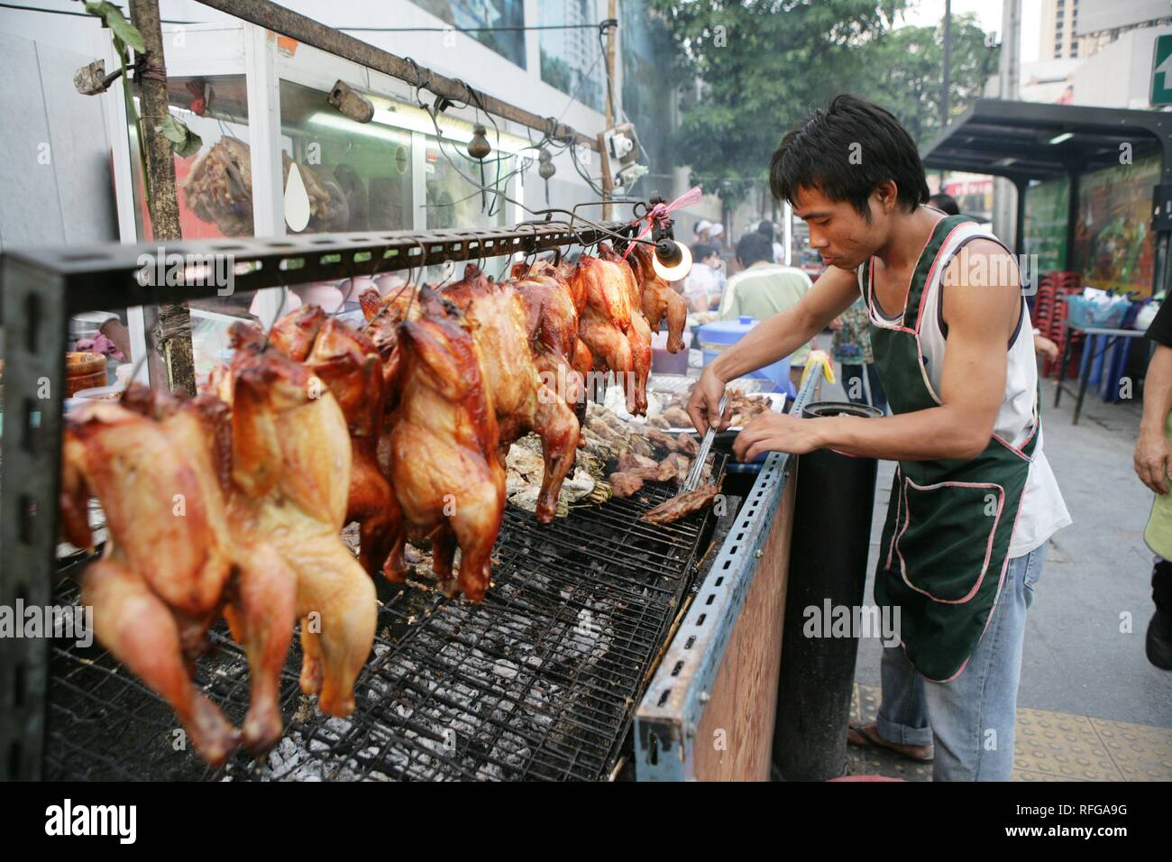 THA Thailand Bangkok Hot food stall on the street Stock Photo Alamy