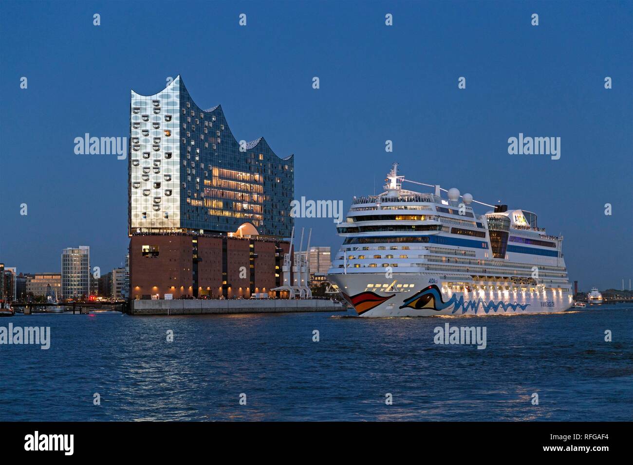 Cruise ship AIDAsol, Elbe Philharmonic Hall, HafenCity, Hamburg, Germany Stock Photo