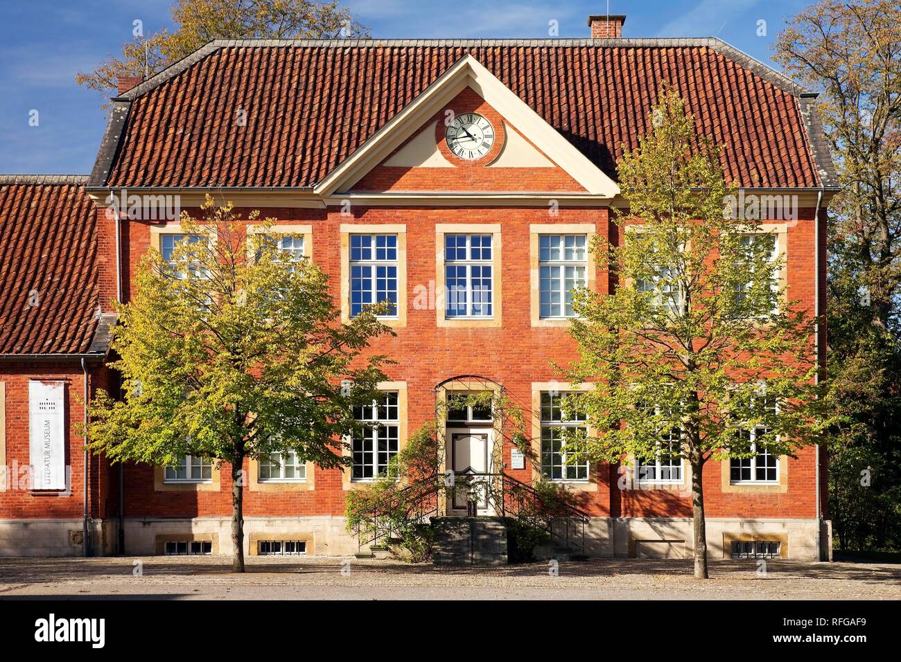 Museum of Westphalian Literature, manor house, cultural property Haus Nottbeck, Oelde, Münsterland, North Rhine-Westphalia Stock Photo