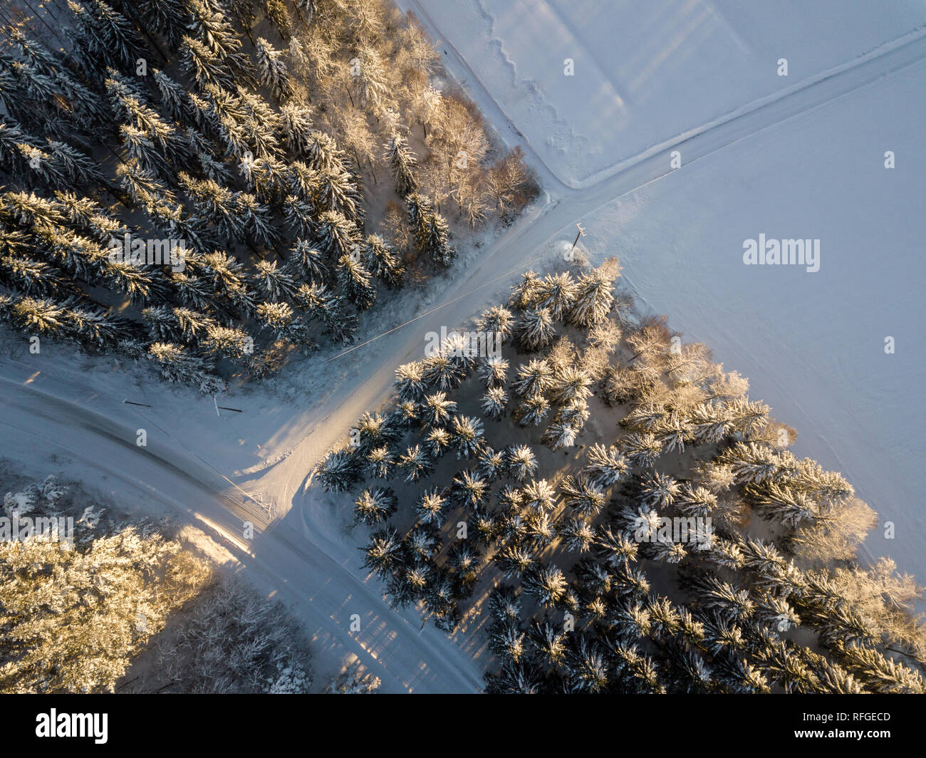 Snowy fields aerial hi-res stock photography and images - Alamy