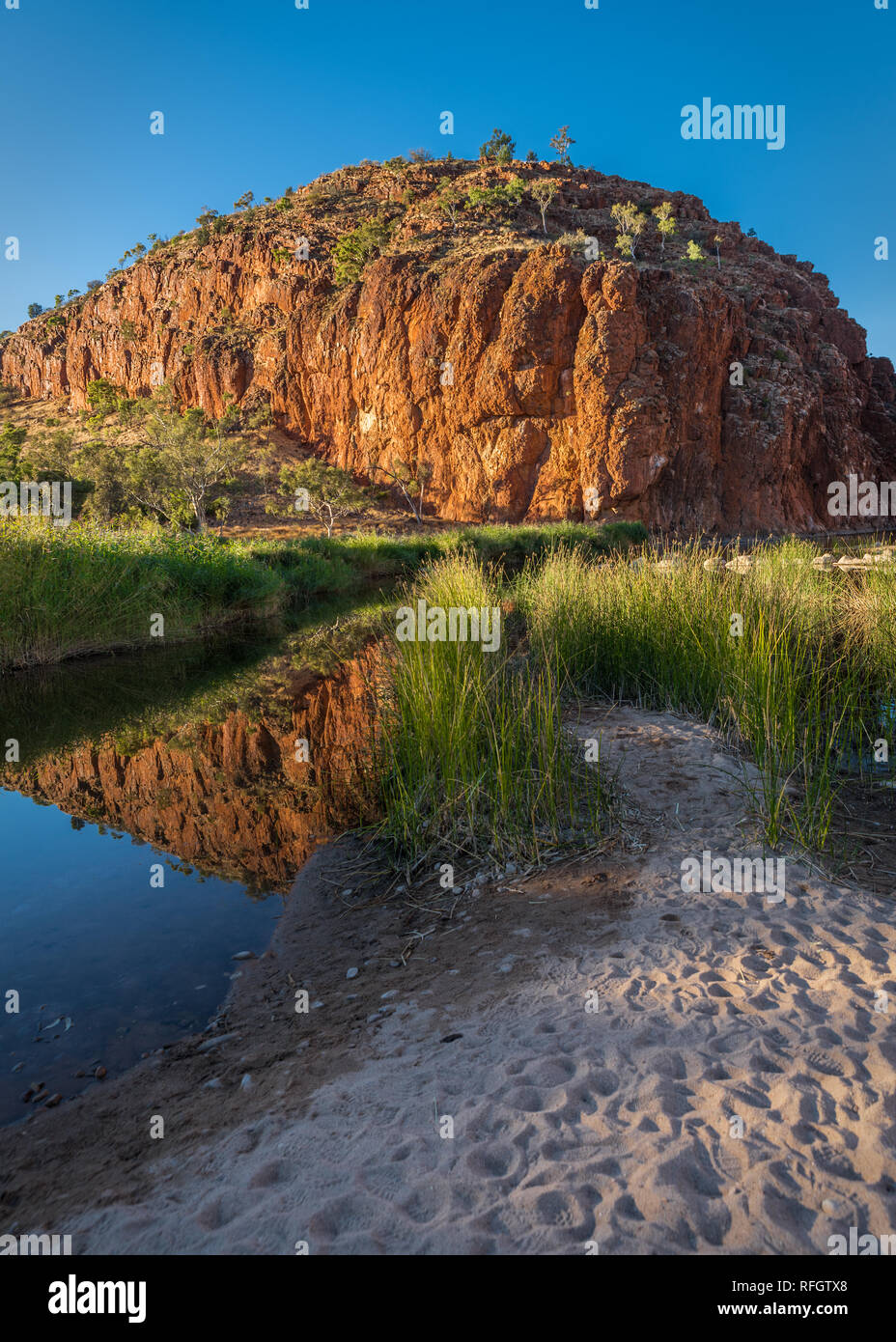 Glen Helen Gorge in the West MacDonnell Ranges, Northern Territory ...