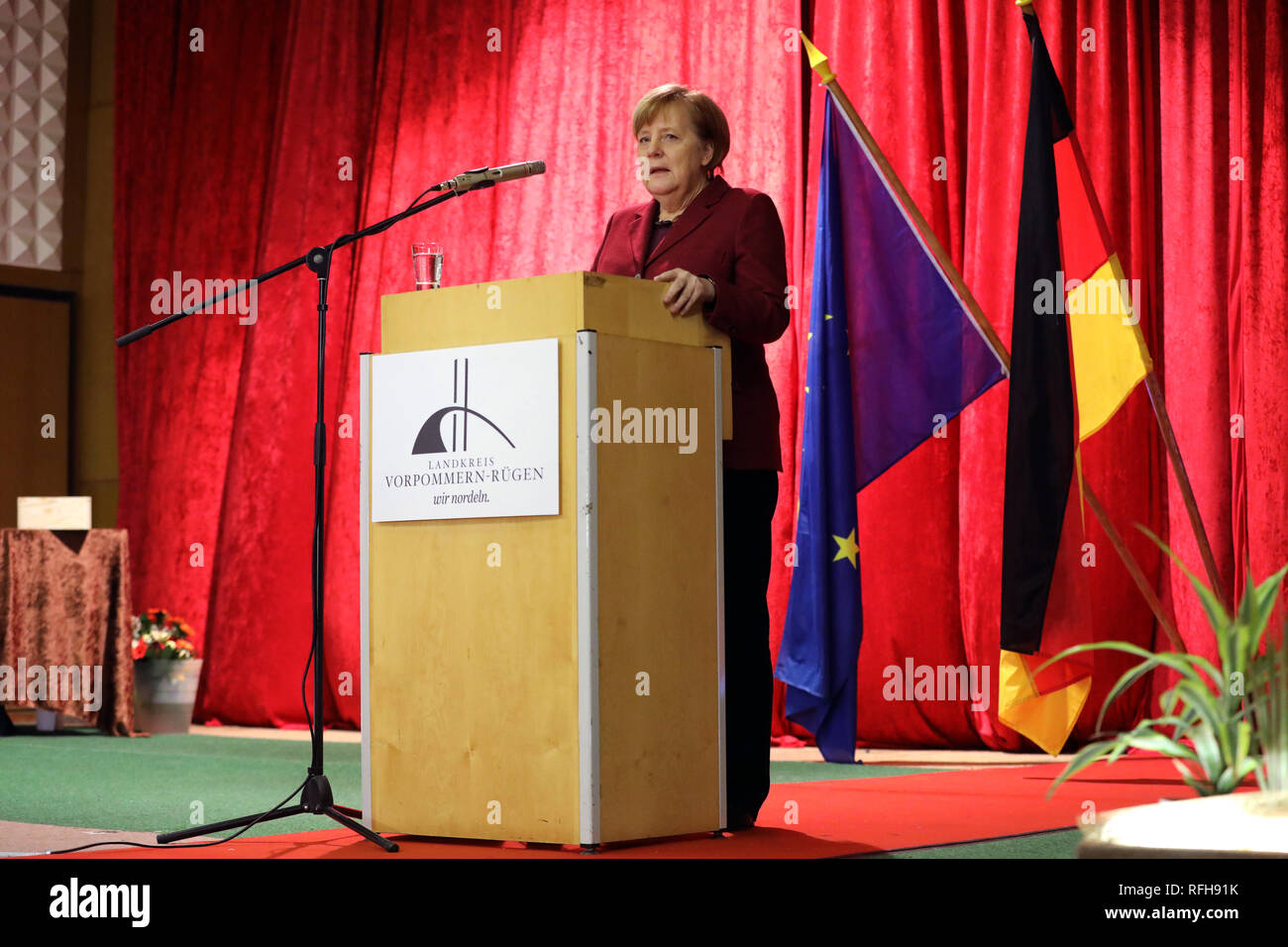Trinwillershagen, Germany. 25th Jan, 2019. Angela Merkel (CDU), Chancellor, speaks at the traditional New Year's reception of the district of Vorpommern-Rügen. Merkel represents the constituency with a direct mandate in the Bundestag. Credit: Bernd Wüstneck/dpa/Alamy Live News Stock Photo