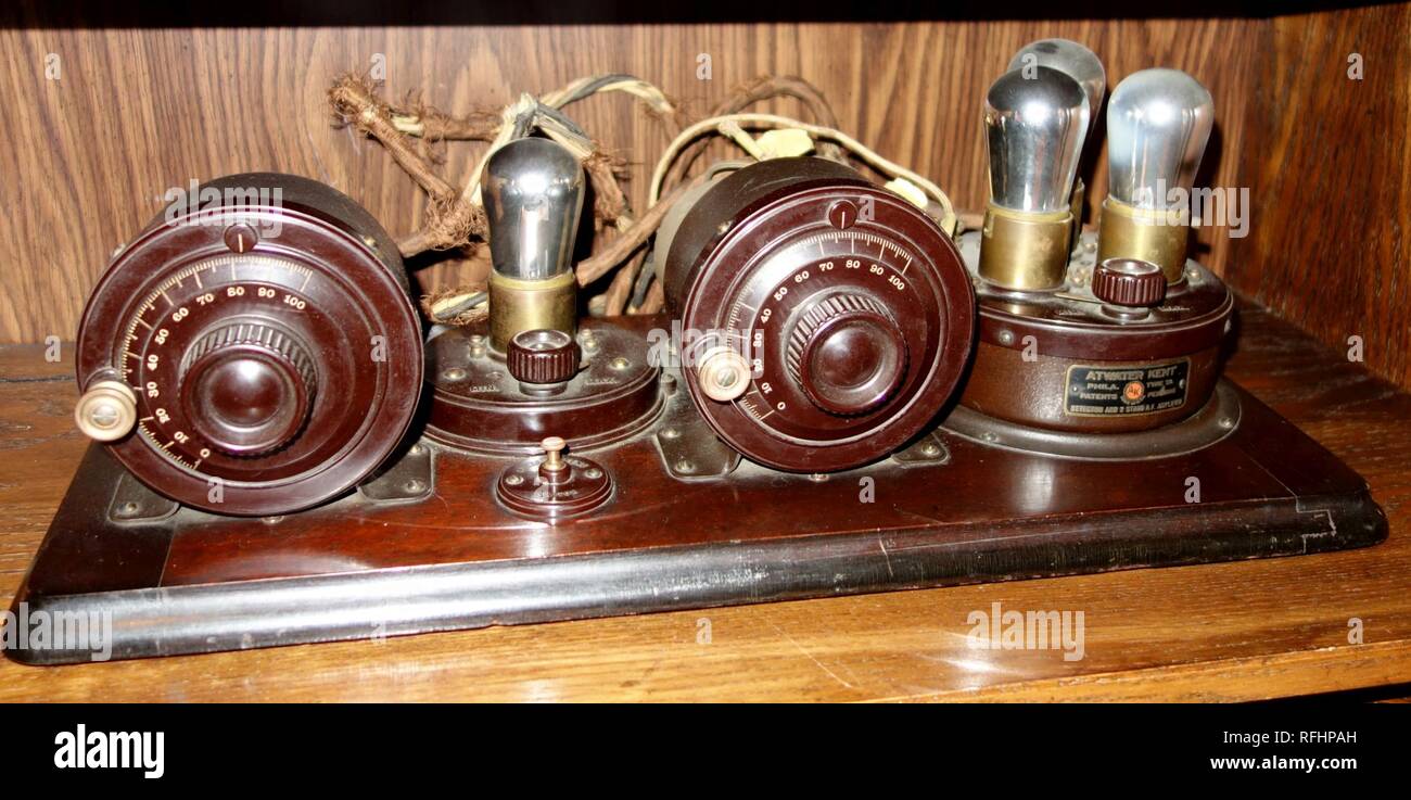 Atwater kent hi-res stock photography and images - Alamy Atwater kent hi-res stock photography and images - Alamy